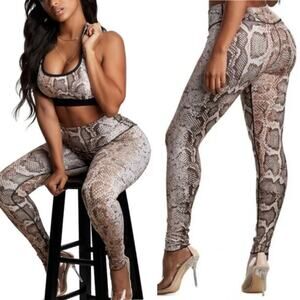 TRUE RELIGION Bodied Python Print Mid Rise Leggings Size Small Made In USA